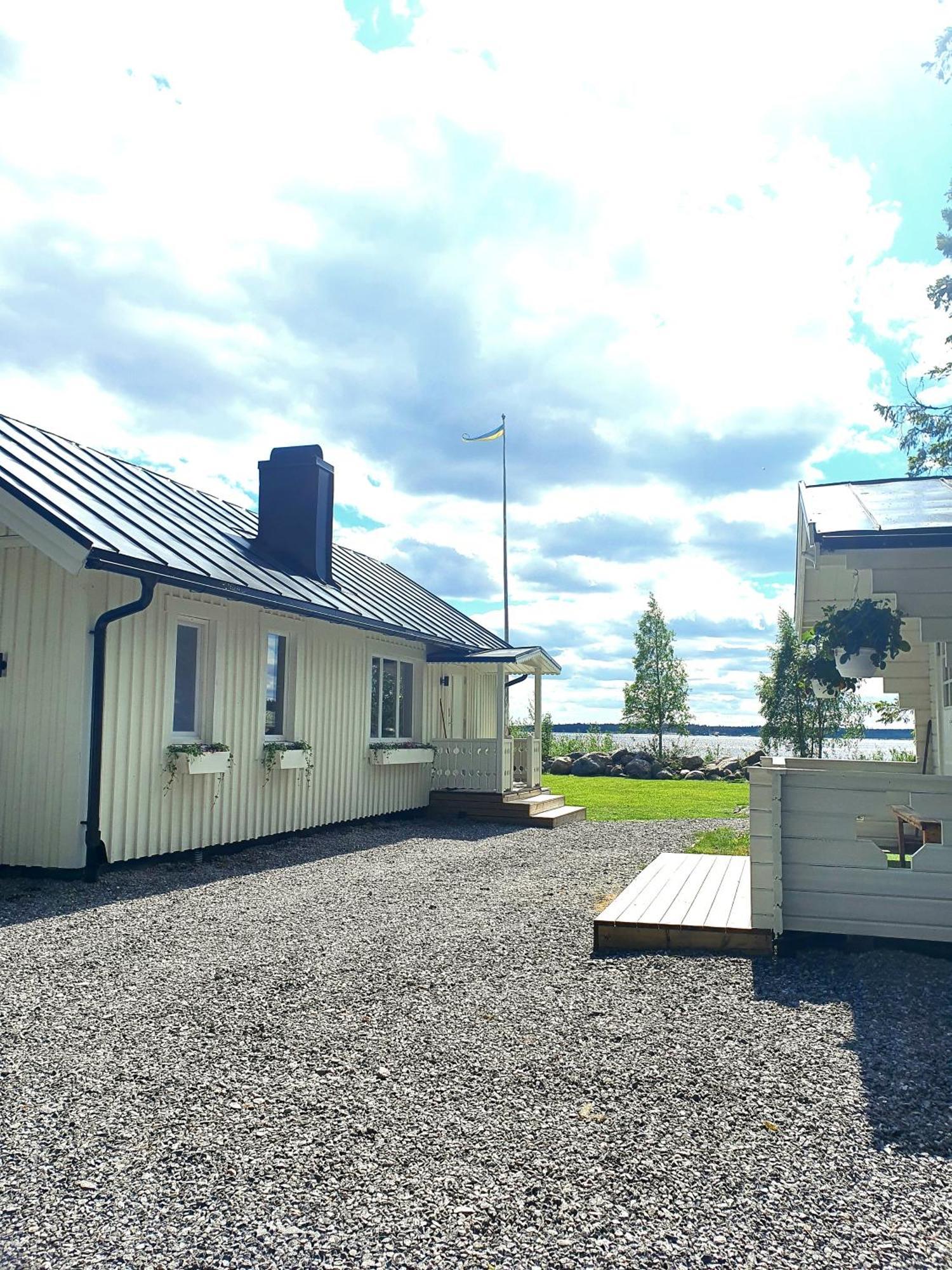 Stuga Med Havsutsikt Robertsfors 外观 照片