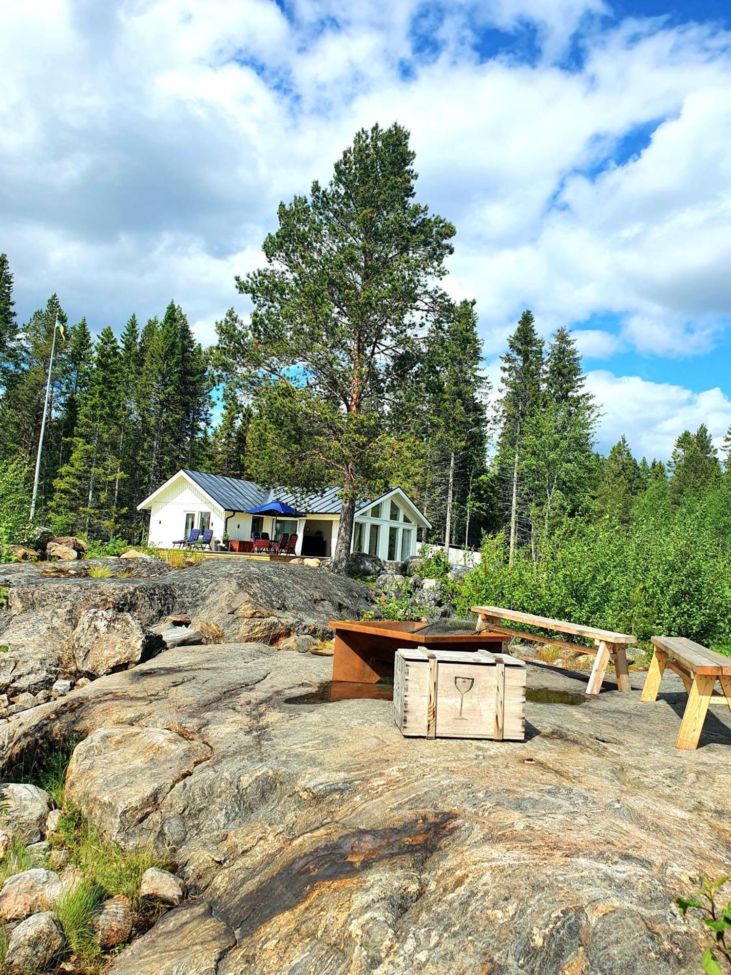 Stuga Med Havsutsikt Robertsfors 外观 照片